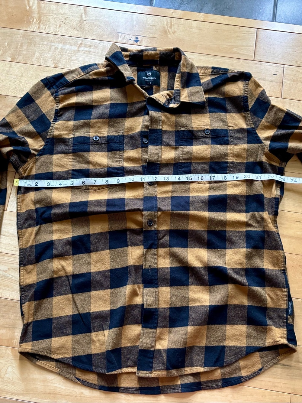 Men’s flannel shirt